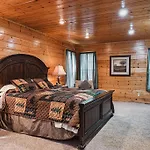 Bear\'S Lair