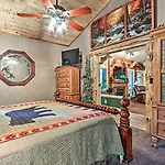 Eclectic Cabin With Hot Tub 1 Mi To Ober Gatlinburg