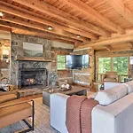 Upscale Gatlinburg Cabin Deck, Fire Pit And Hot Tub