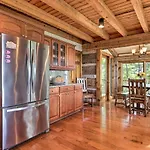Upscale Gatlinburg Cabin Deck, Fire Pit And Hot Tub