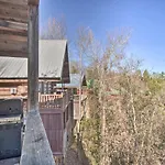 The Great Escape Gatlinburg Getaway With Hot Tub!