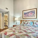 Cozy Gatlinburg Condo About 2 Mi To National Park!