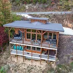 The Overlook - \'21 Cabin - Gorgeous Unobstructed Views - Fire Pit Table - Gamerm - Hottub - Xbox - Lots Of Bears