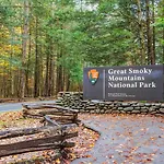 Kear\'S Mountain Magic, 1 Bedroom, Hot Tub, Grill, Jetted Tub, Sleeps 2