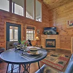 Gatlinburg Cabin With Pool Table And Hot Tub!