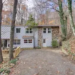 Updated Cobbly Nob Resort Home With Hot Tub!