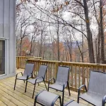 Updated Cobbly Nob Resort Home With Hot Tub!