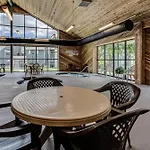 Smoky Mountains Studio With Balcony