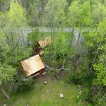 Parkway Treasure Cabin