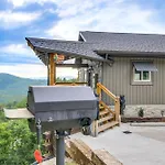 Gorgeous Gatlinburg Cabin Large Deck And Hot Tub!