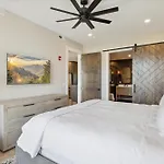 Highlands Of The Smokies 402 2Br