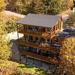 Mountain View, Indoor Pool, Luxury Cabin, Bears