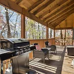 Black Bear Bnb ~ Game Room ~ Hot Tub ~ Firepit