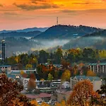 Little Smoky Retreat , 3 Bedroom , Close To Downtown Gatlinburg And Pigeon Forge