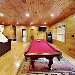 The Great Escape Ii, 5 Bedrooms, Sleeps 17, Game Room, Pool Access, Theater