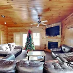 The Great Escape Ii, 5 Bedrooms, Sleeps 17, Game Room, Pool Access, Theater