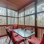 Cozy Cub Cabin