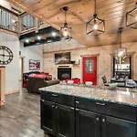 New Luxury Vacation Home Cabin In Smoky Gatlinburg - Theater Room