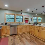 Ski View Bears - Gatlinburg! Serene Cabin With Views, Hottub, Gameroom