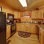 Moonshiner\'S Legacy Holiday Home
