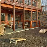 Barrel Top Lodge