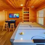 Family Ties Lodge