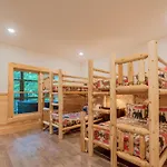 211 Misty Mountain Getaway