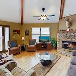 Roundette Cabin