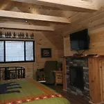 Cupid\'S Cabin