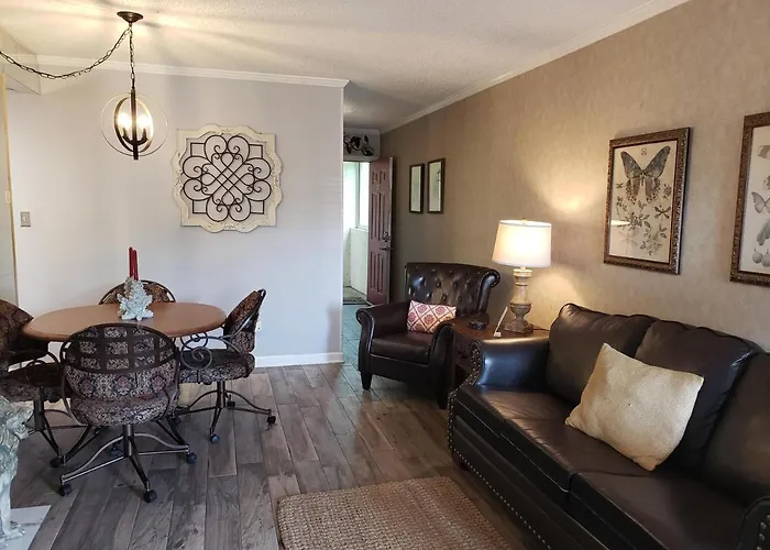 Gatlinburg Chateau Condo 401