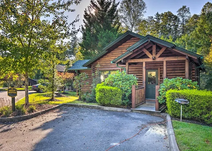 Bear Paw Inn With Hot Tub And Pool Table!