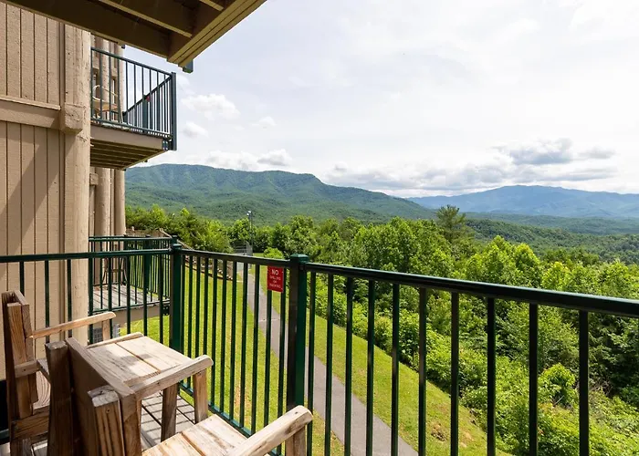Deer Ridge Mountain Resort E103