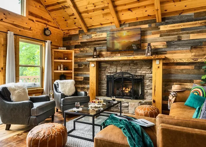 Mountainside - New Luxury Cabin-Fire Table-Hot Tub-3 Pools-Ps5-Bears