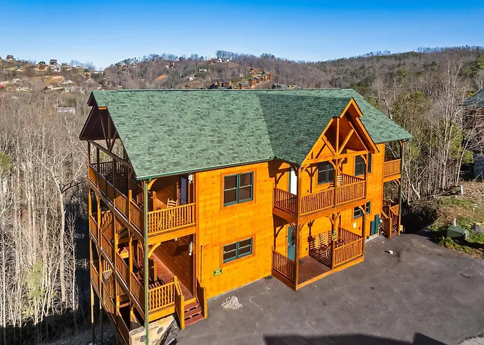 Full Equipped Cabin With A Pool And Game Room Smokies Views
