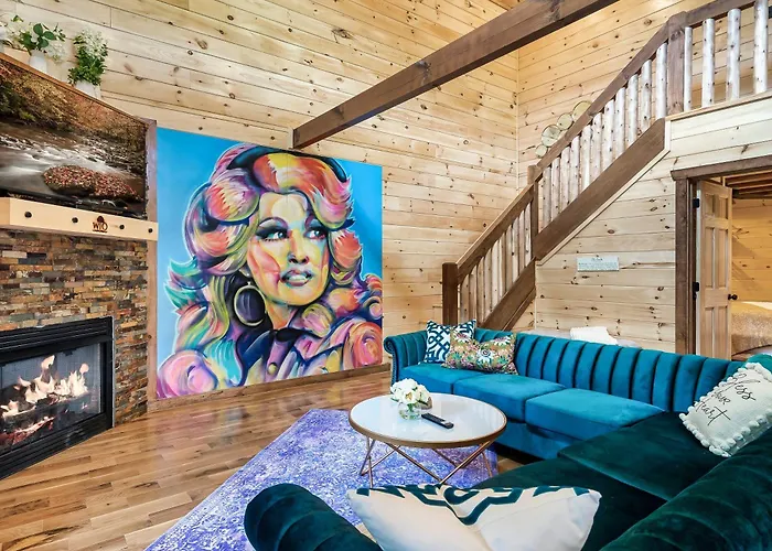 Smokiesboutiquecabins Would Love To Host You At Dolly\'S Cute Cabin! 4 Suites With Private Bathrooms - Hot Tub, Fire Pit, Game Room, Resort Pool Open Memorial Day Through Labor Day!