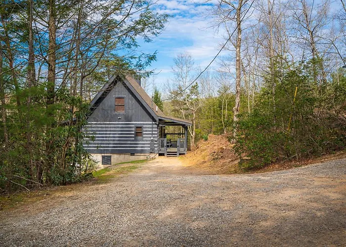 Trail Head By Stony Brook Cabins