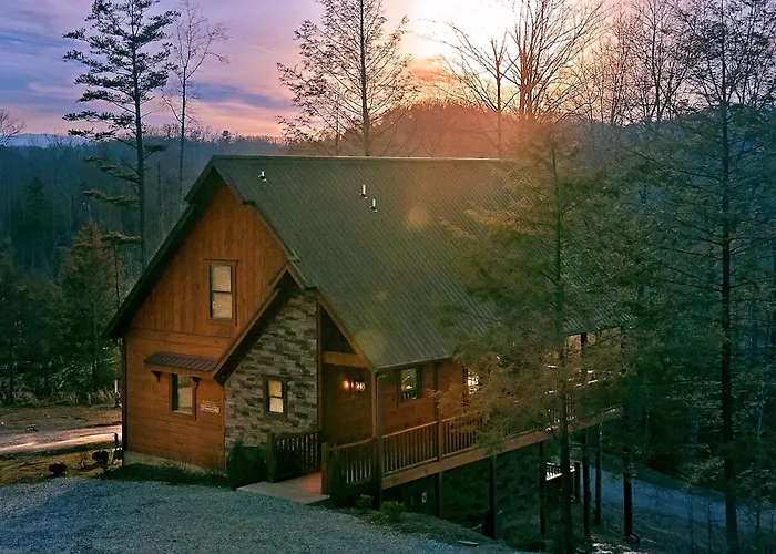 Basswood Lodge Holiday Home