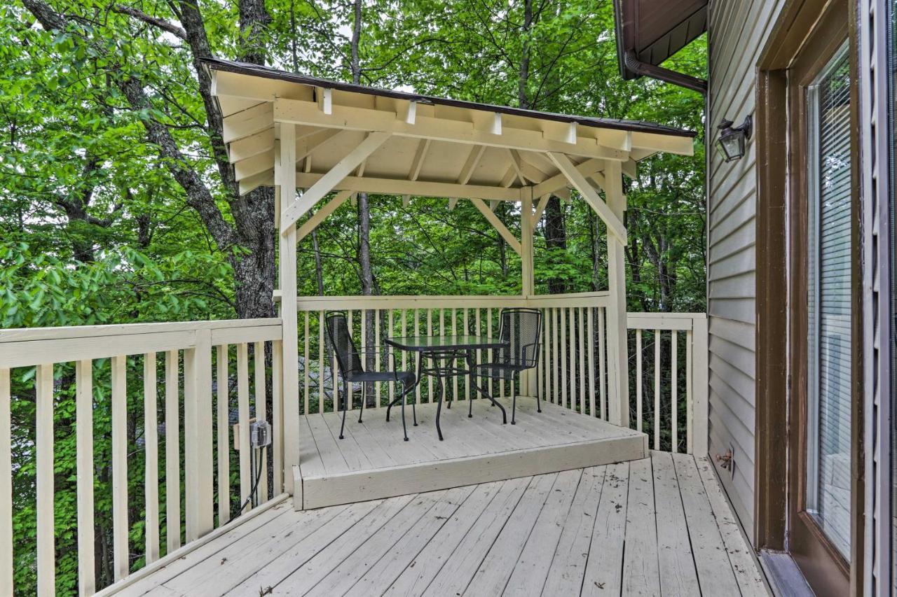 Cozy Hideaway With Hot Tub And Air Hockey Gatlinburg
