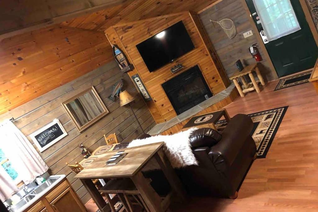 Apartment The Fishing Hole - Sage Vacations Gatlinburg