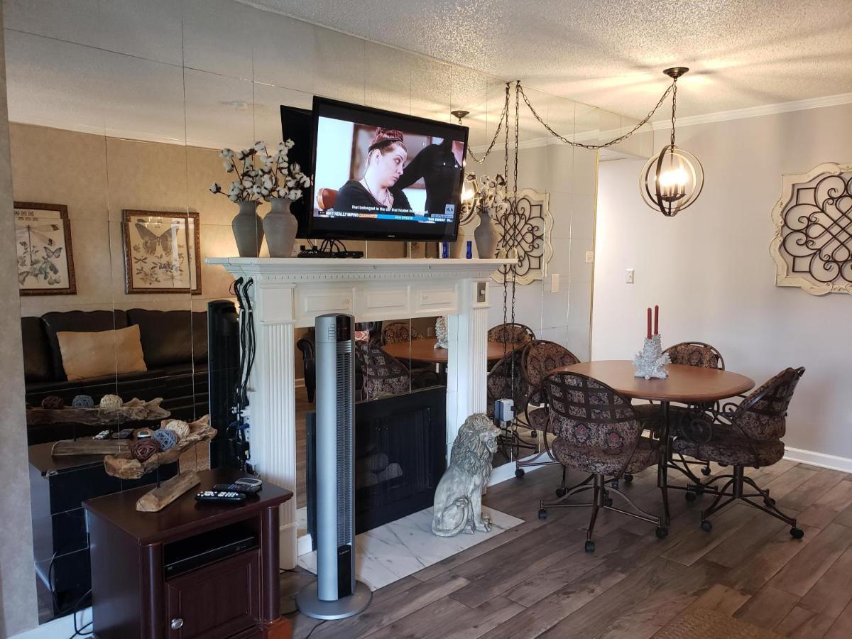 Chateau 401 Apartment