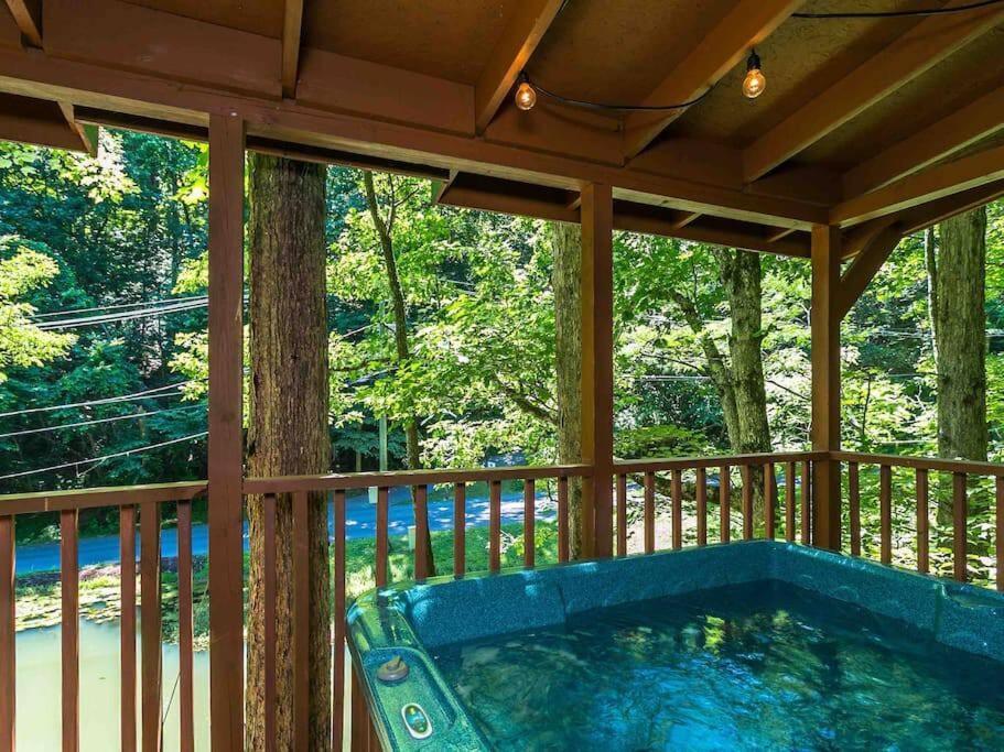 The Fishing Hole - Sage Vacations Apartment Gatlinburg