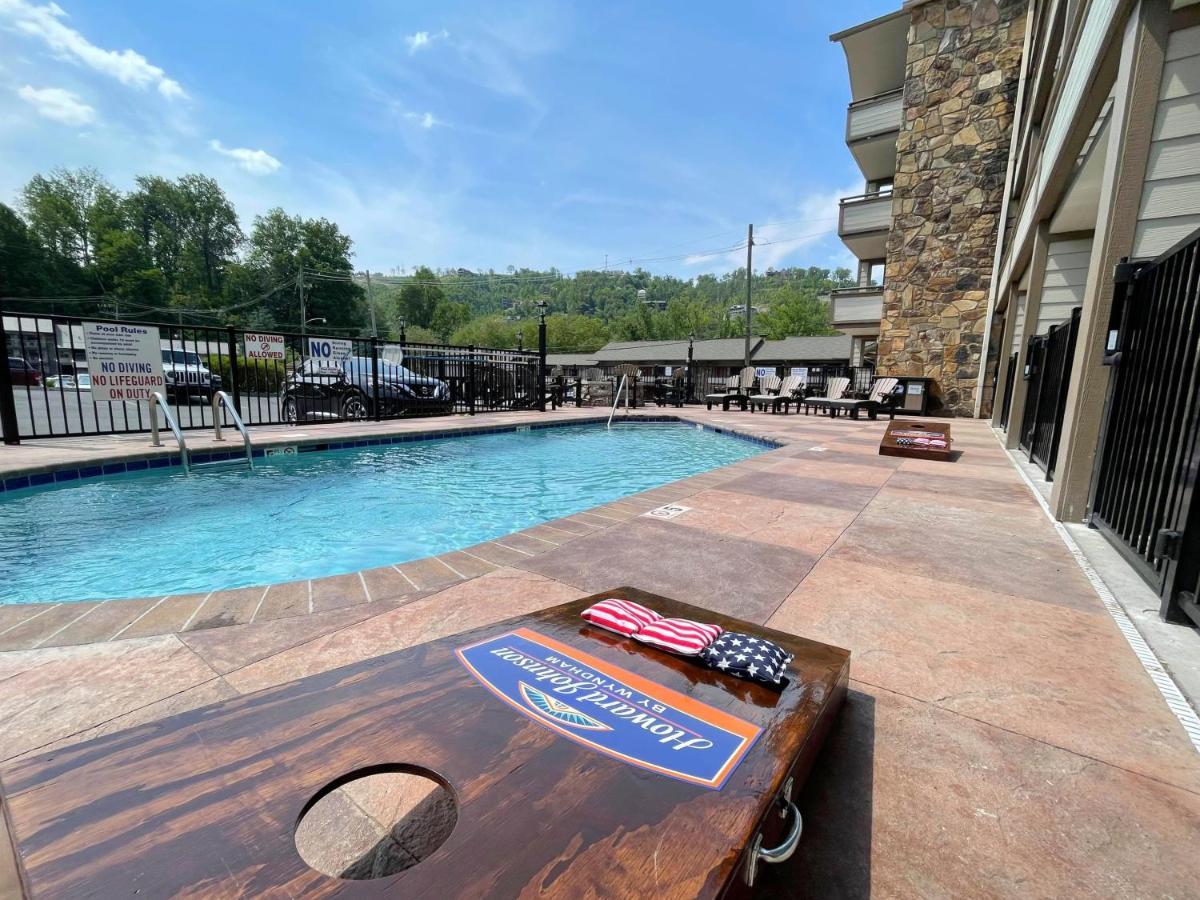 Howard Johnson By Wyndham Downtown