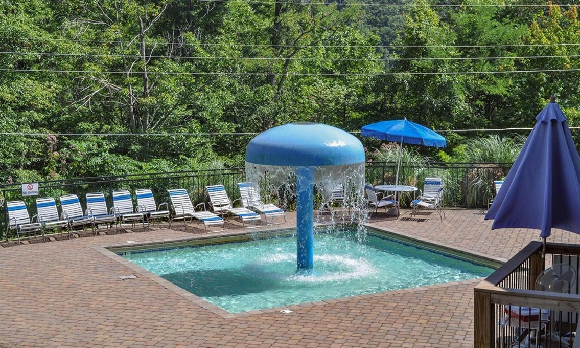 Holiday home Creekside Manor *