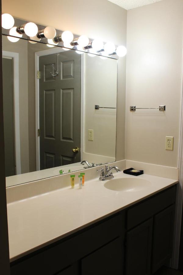 Chateau 210 Apartment
