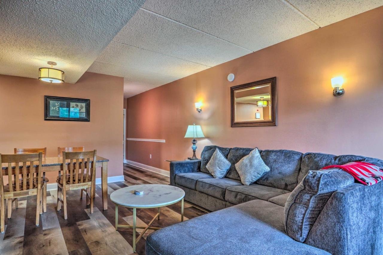 Walkable Downtown With Pool Access Apartment *