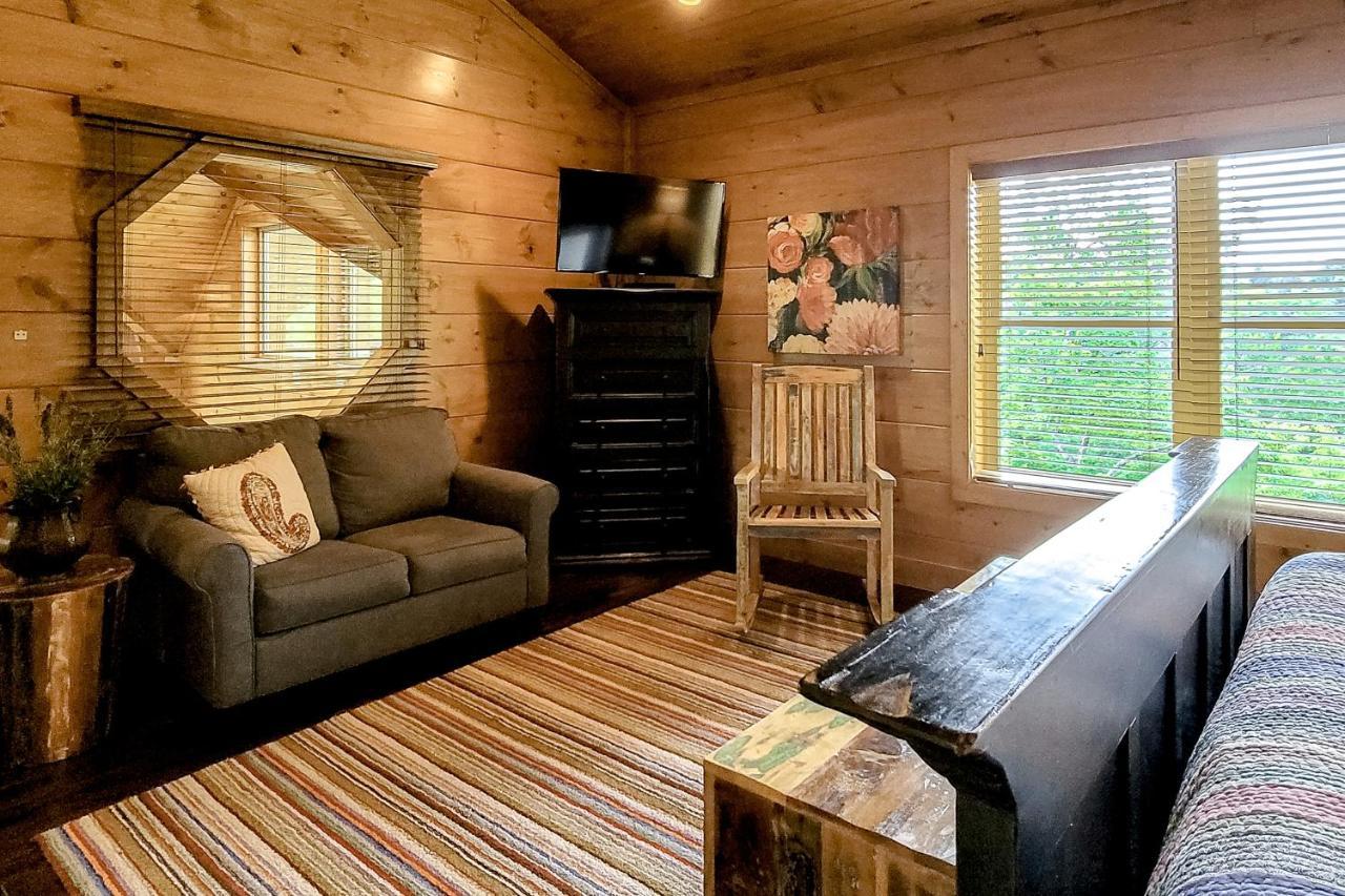 High Mountain Dream * Gatlinburg