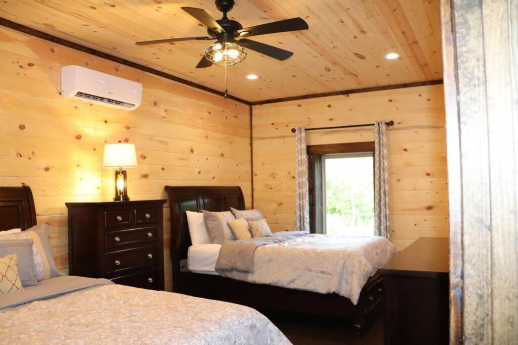 Holiday home Village- Amazing Mountain Views - Piney Butt Place *