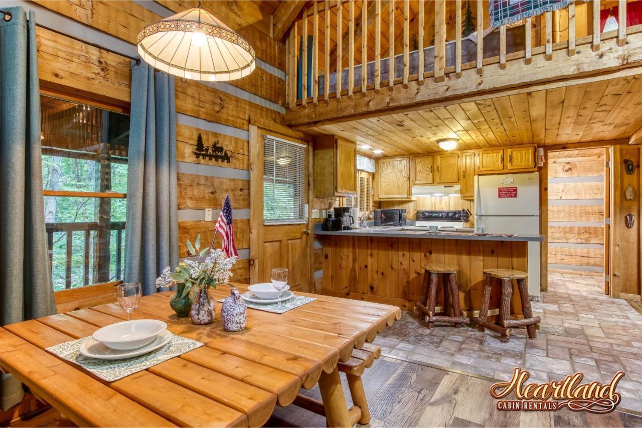 Cozy Mountain Hideaway *