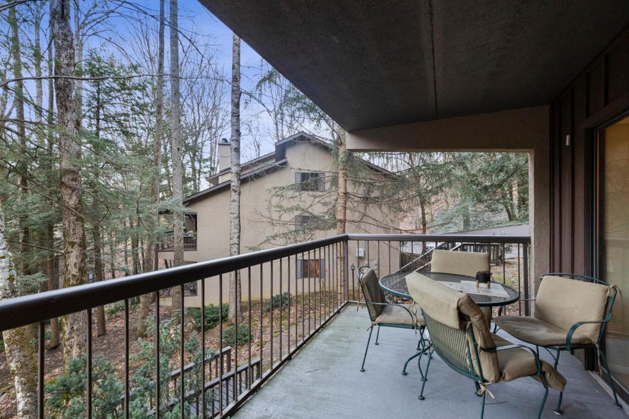 Fully Renovated 3-bedroom Home, Walk To Ober Mountain & Just Minutes From Holiday home *
