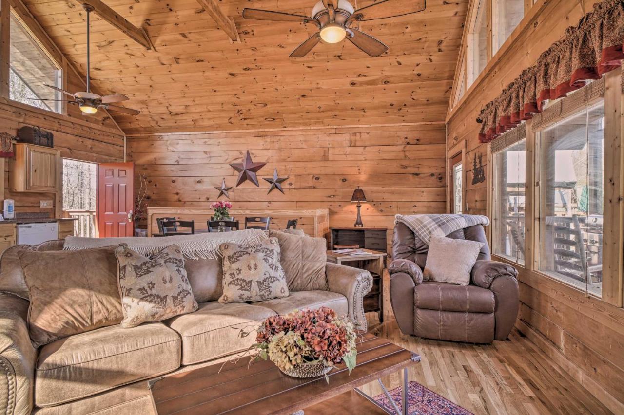 Holiday home The Great Escape Getaway With Hot Tub! *